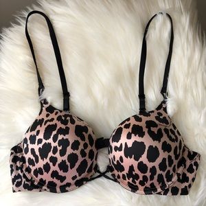 Victoria’s Secret ◉ Animal Bombshell Plunge Bra